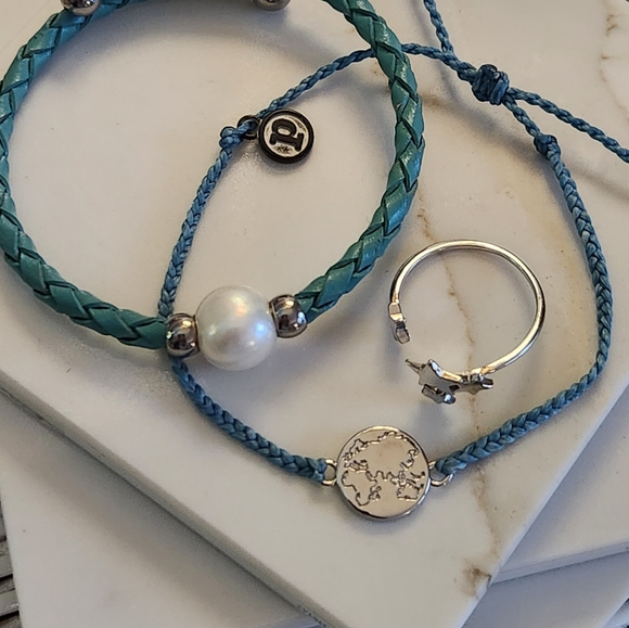 2 bracelets and 1 ring , genuine cultured pearl and sterling silver detail - Picture 5 of 7